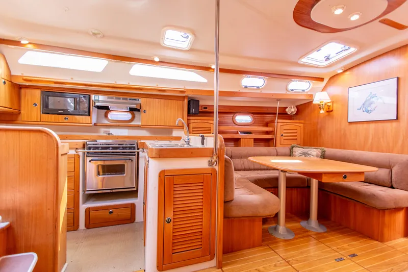 Siren Song Yacht Photos Pics 