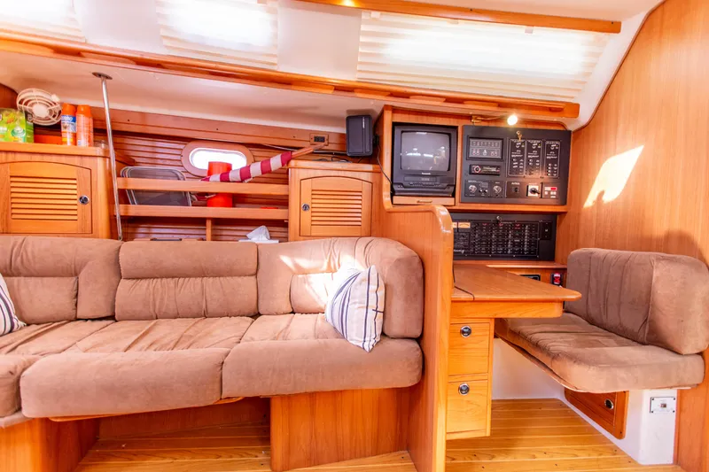 Siren Song Yacht Photos Pics 