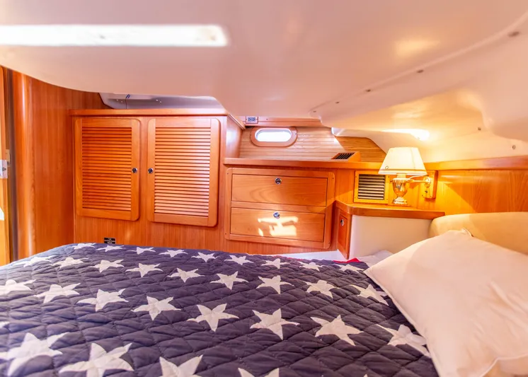 Siren Song Yacht Photos Pics 