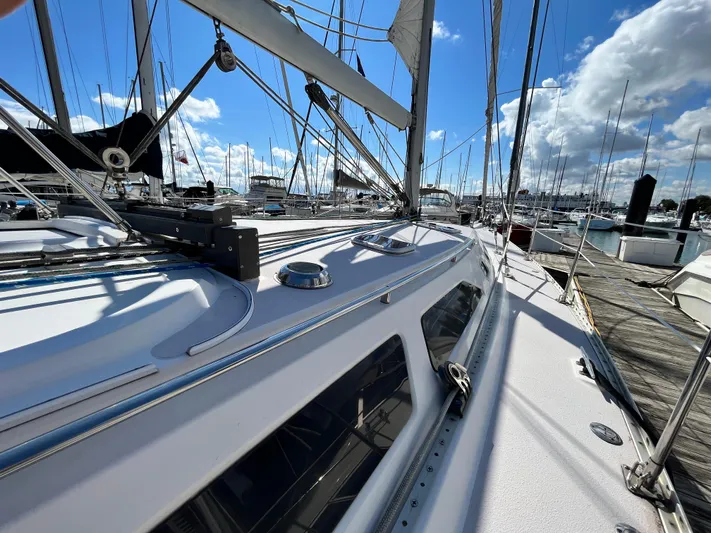 Siren Song Yacht Photos Pics 