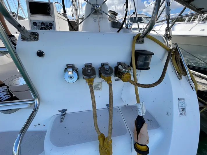 Siren Song Yacht Photos Pics 