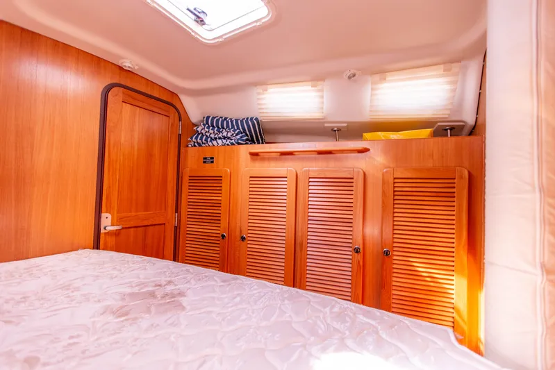 Siren Song Yacht Photos Pics 