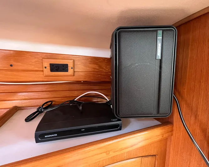 Siren Song Yacht Photos Pics 