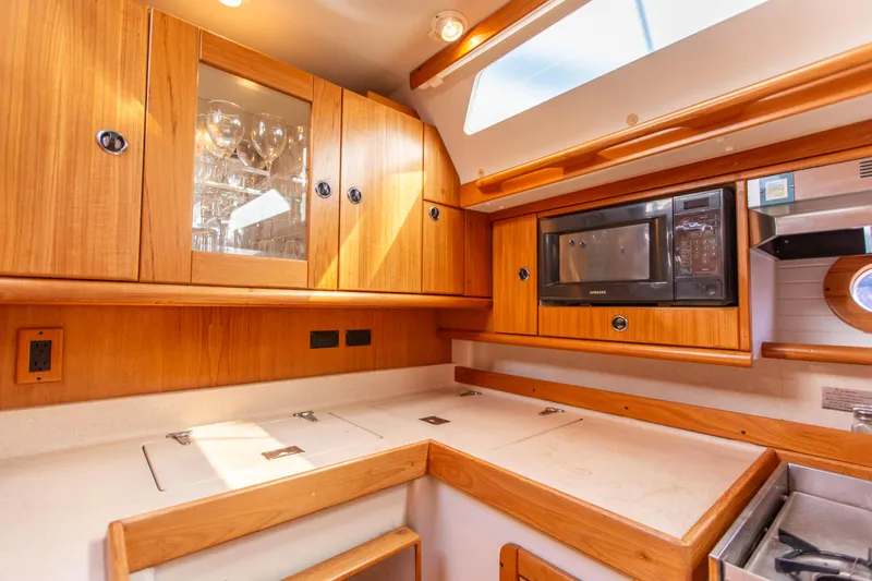 Siren Song Yacht Photos Pics 