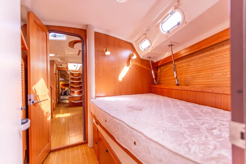 Siren Song Yacht Photos Pics 