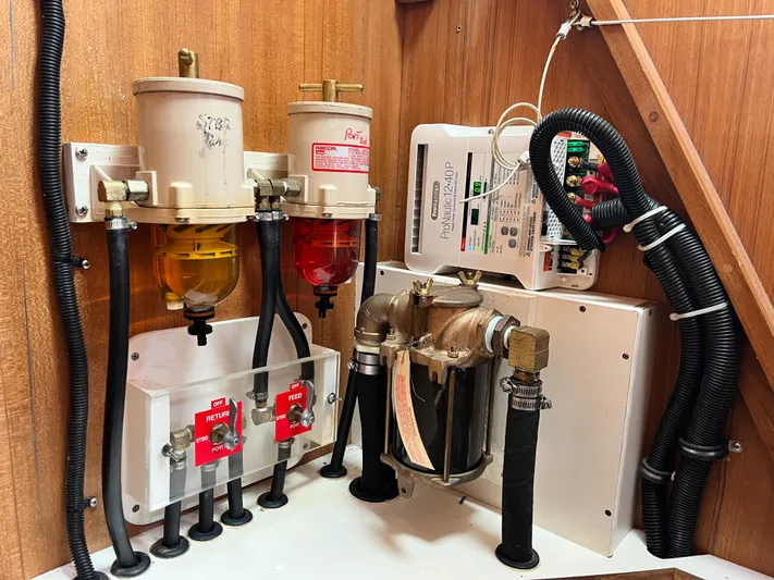 Siren Song Yacht Photos Pics 