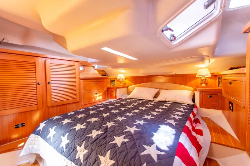 Siren Song Yacht Photos Pics 