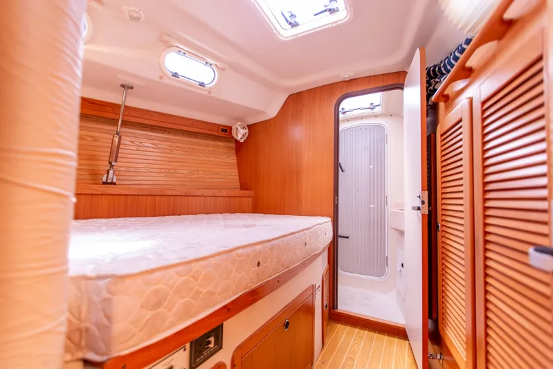 Siren Song Yacht Photos Pics 