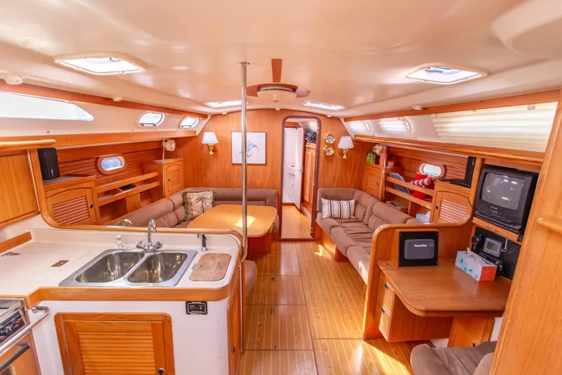 Siren Song Yacht Photos Pics 