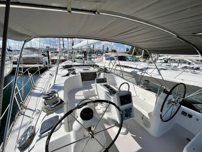 Siren Song Yacht Photos Pics 