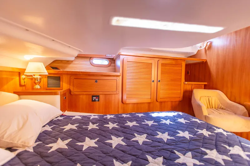 Siren Song Yacht Photos Pics 