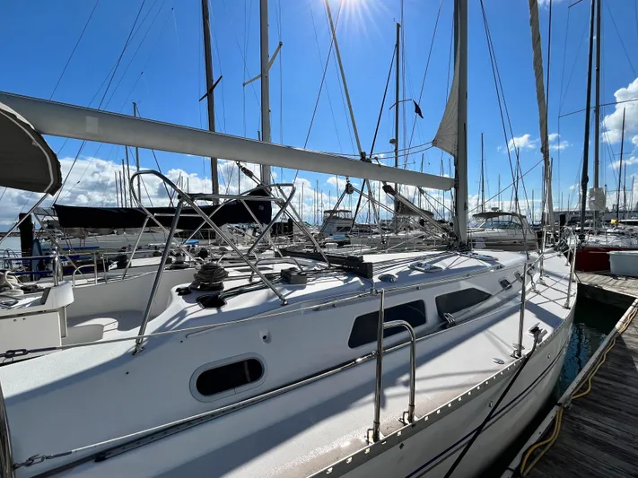 Siren Song Yacht Photos Pics 