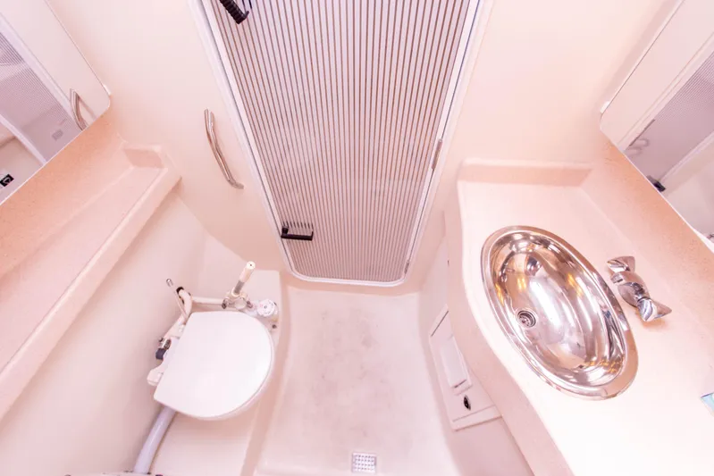 Siren Song Yacht Photos Pics 