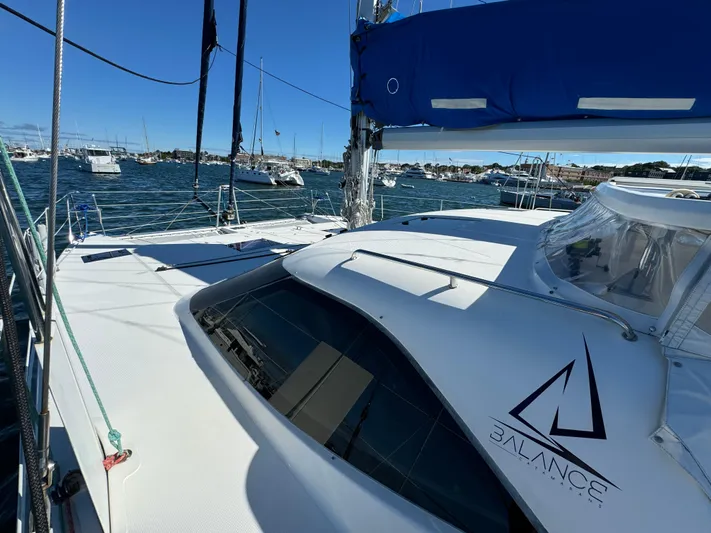 Headquarters Yacht Photos Pics 