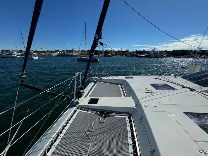 Headquarters Yacht Photos Pics 