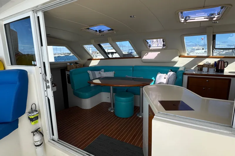 Headquarters Yacht Photos Pics 