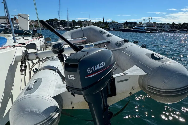 Headquarters Yacht Photos Pics 