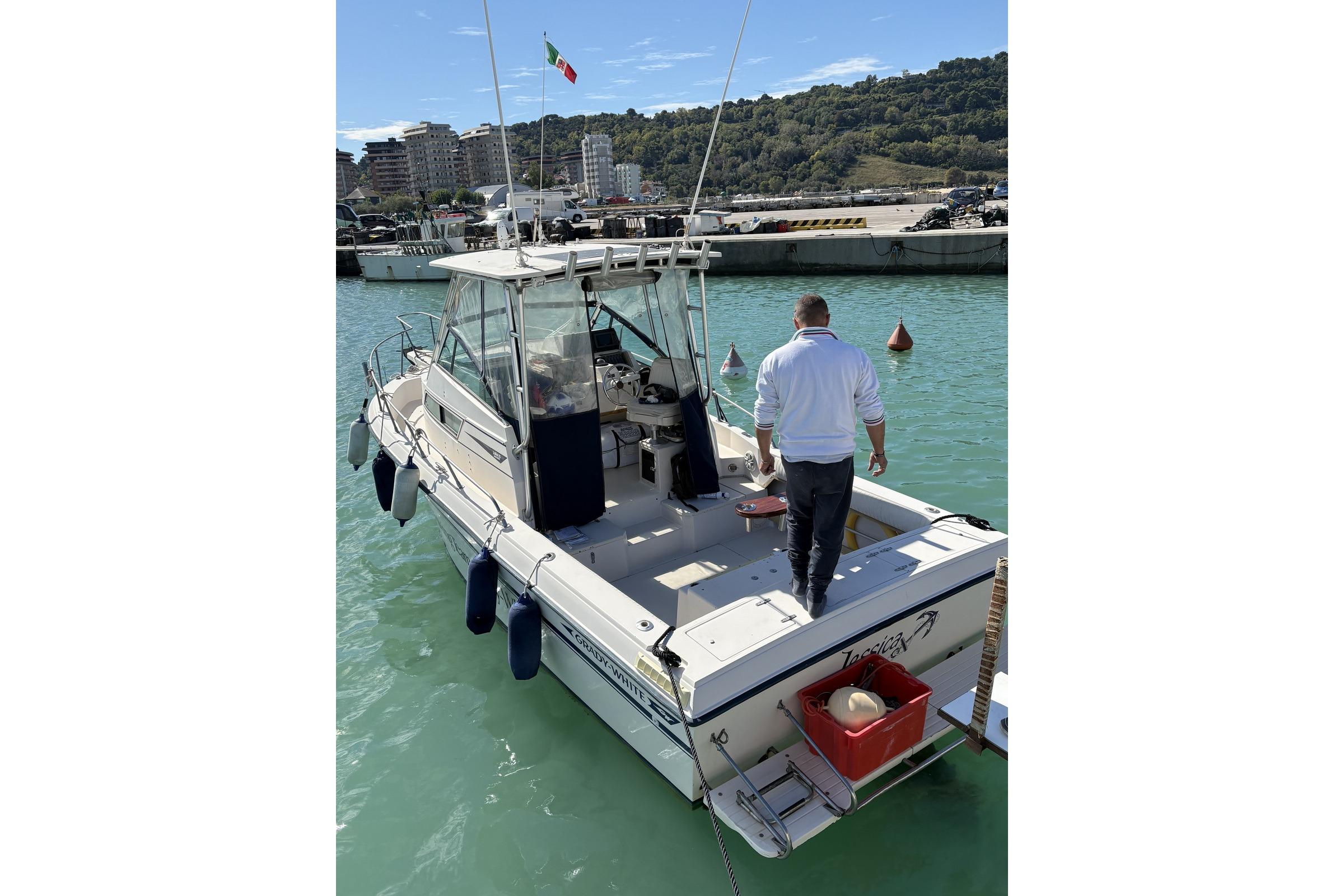 1992 Grady-White Sailfish 254