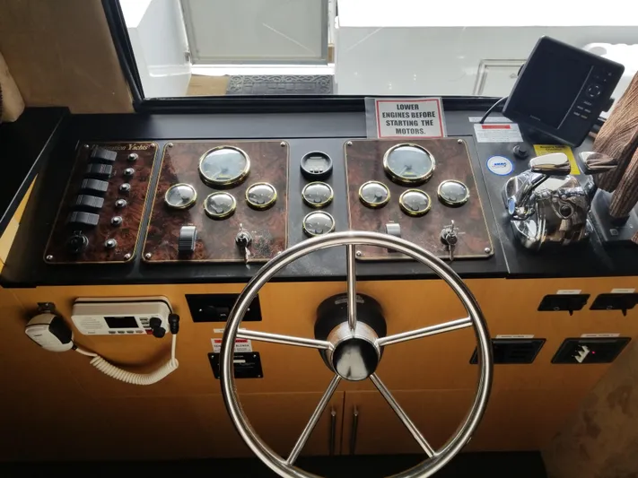 Cruisin (1/5 Share) Yacht Photos Pics Control console of a 2008 Destination Yachts Cruisin yacht.