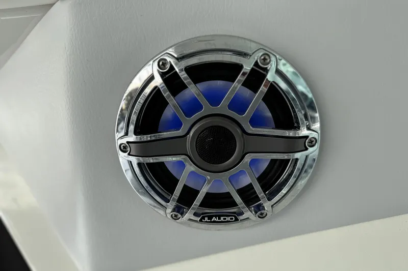 Formula Yacht Photos Pics Speaker on 2023 Formula 400 Super Sport Crossover, featuring JL Audio design.