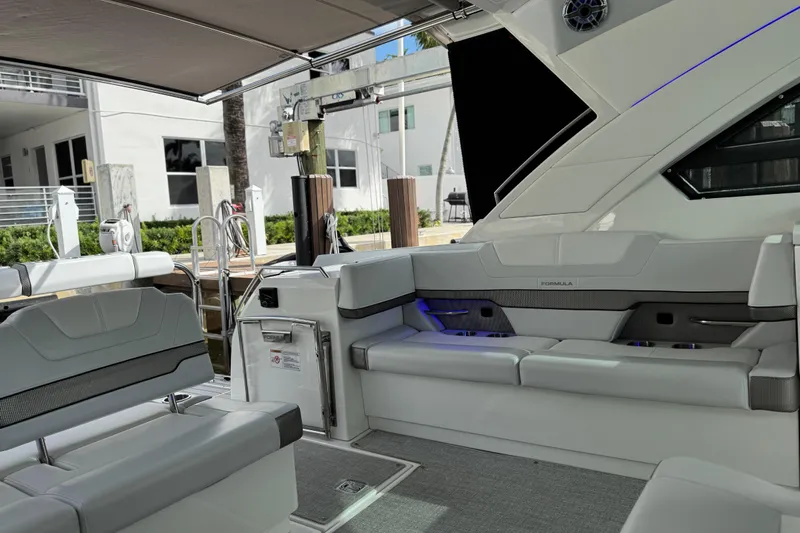 Formula Yacht Photos Pics 2023 Formula 400 Super Sport Crossover interior with luxurious seating and modern design.