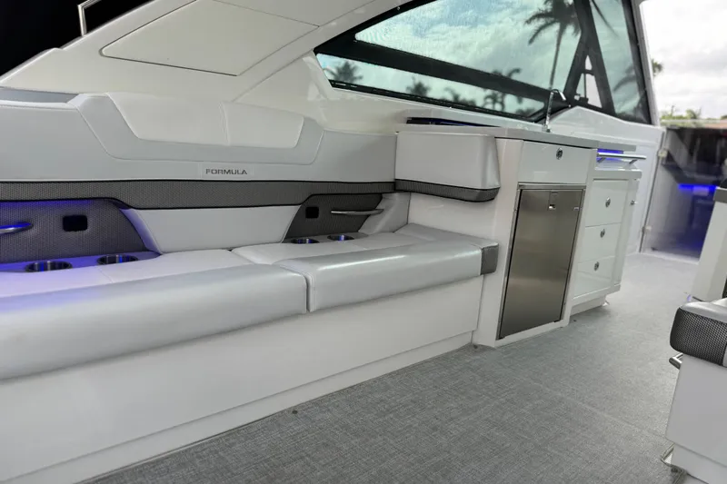 Formula Yacht Photos Pics 2023 Formula 400 Super Sport Crossover interior with sleek seating and modern amenities.