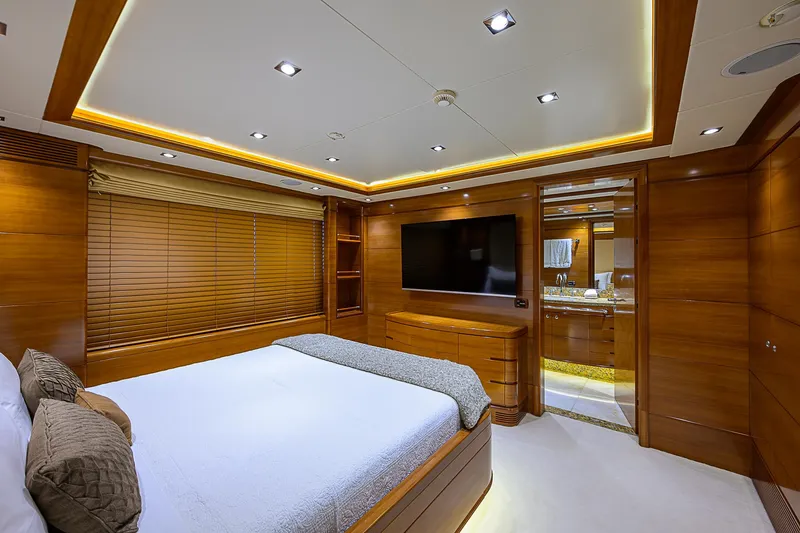 Seascape V Yacht Photos Pics 