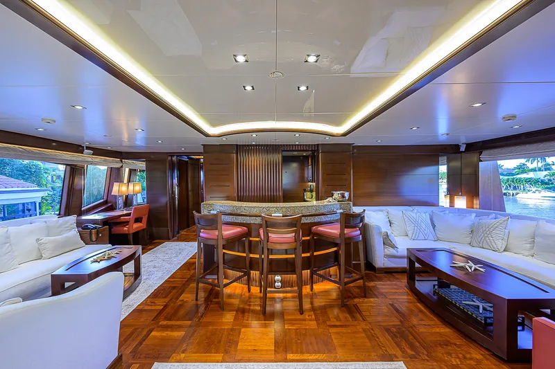 Seascape V Yacht Photos Pics 