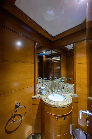 Seascape V Yacht Photos Pics 