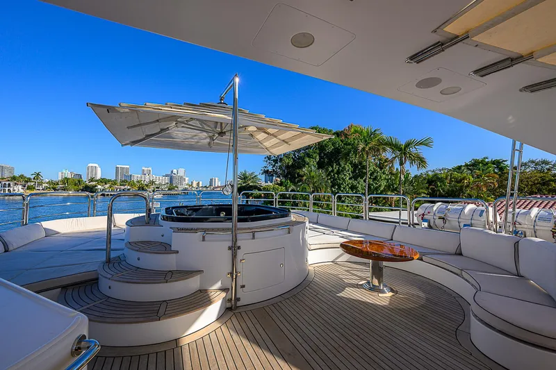 Seascape V Yacht Photos Pics 