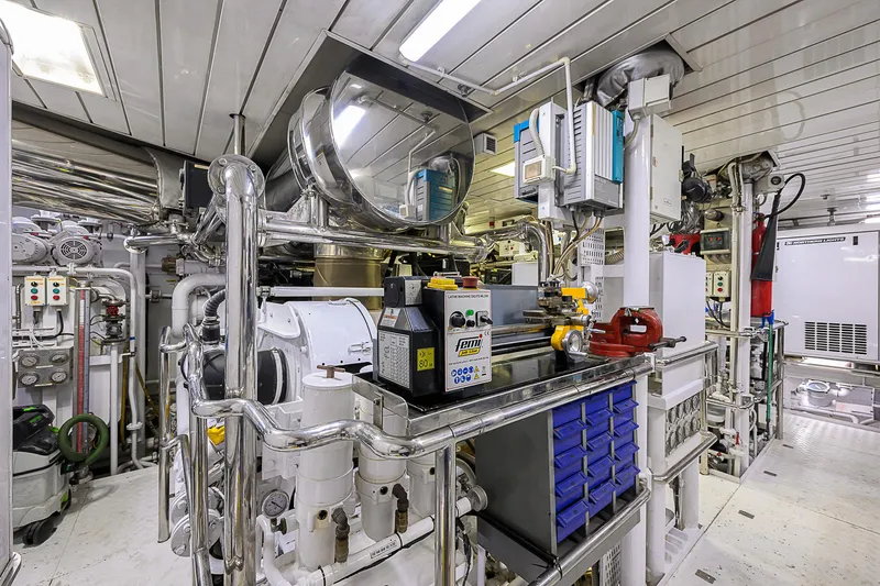 Seascape V Yacht Photos Pics 