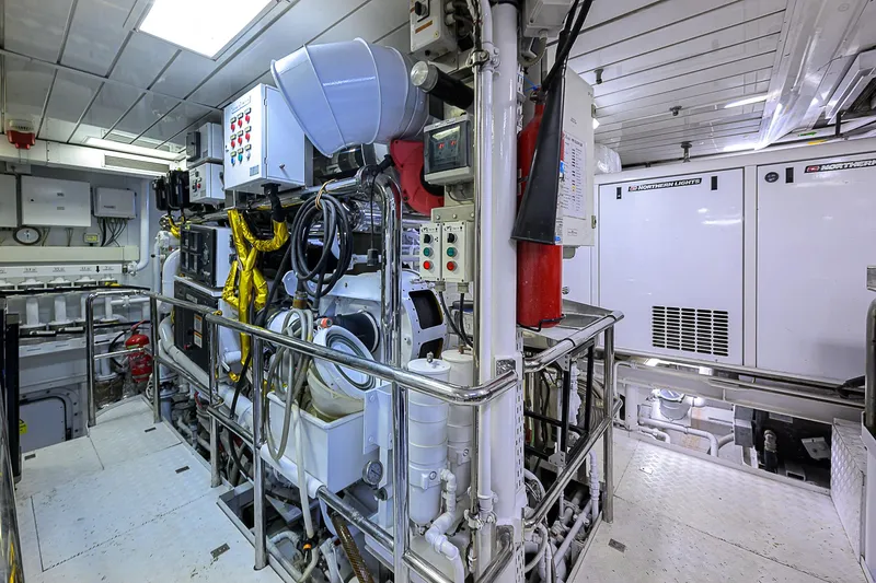 Seascape V Yacht Photos Pics 