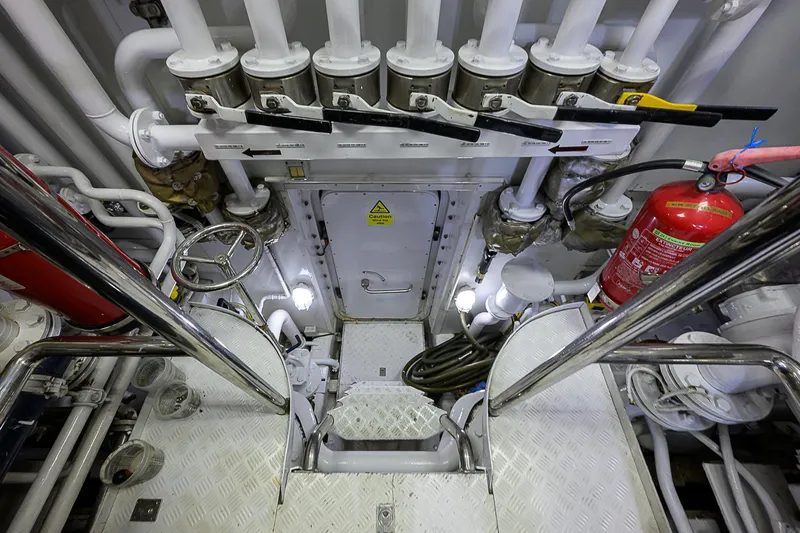 Seascape V Yacht Photos Pics 