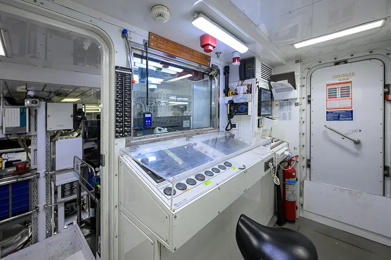 Seascape V Yacht Photos Pics 