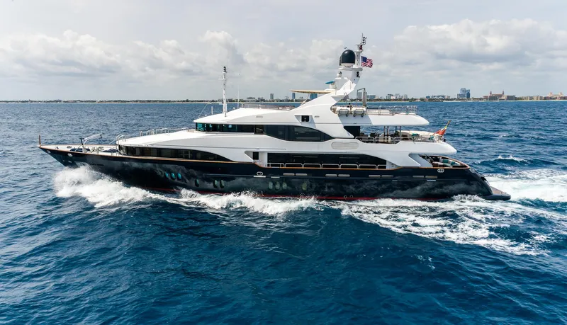 Seascape V Yacht Photos Pics Luxury yacht Benetti Vision 145, 2005 model, cruising on open sea.