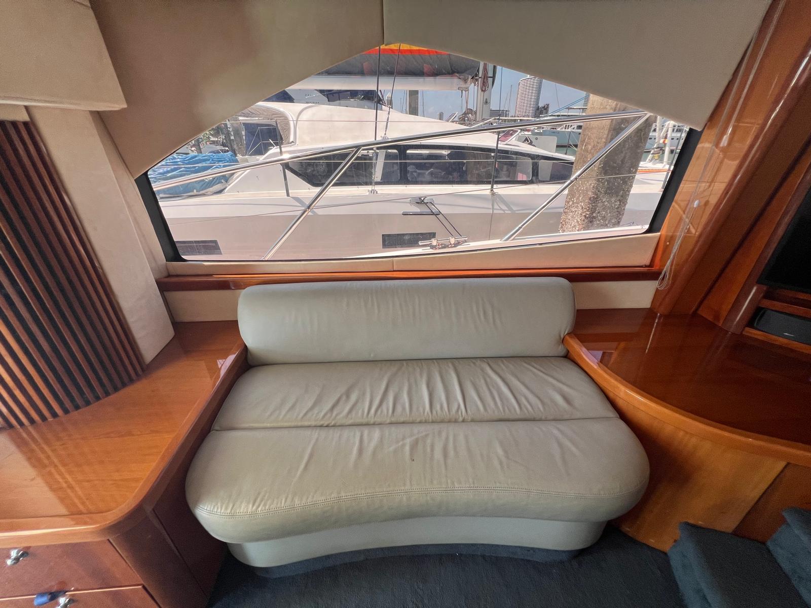 2006 Sunseeker Manhattan 50 Flybridge for sale - YachtWorld