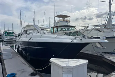 1993 Silverton 38 Express
