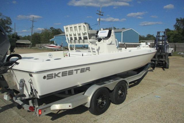 Skeeter SX240