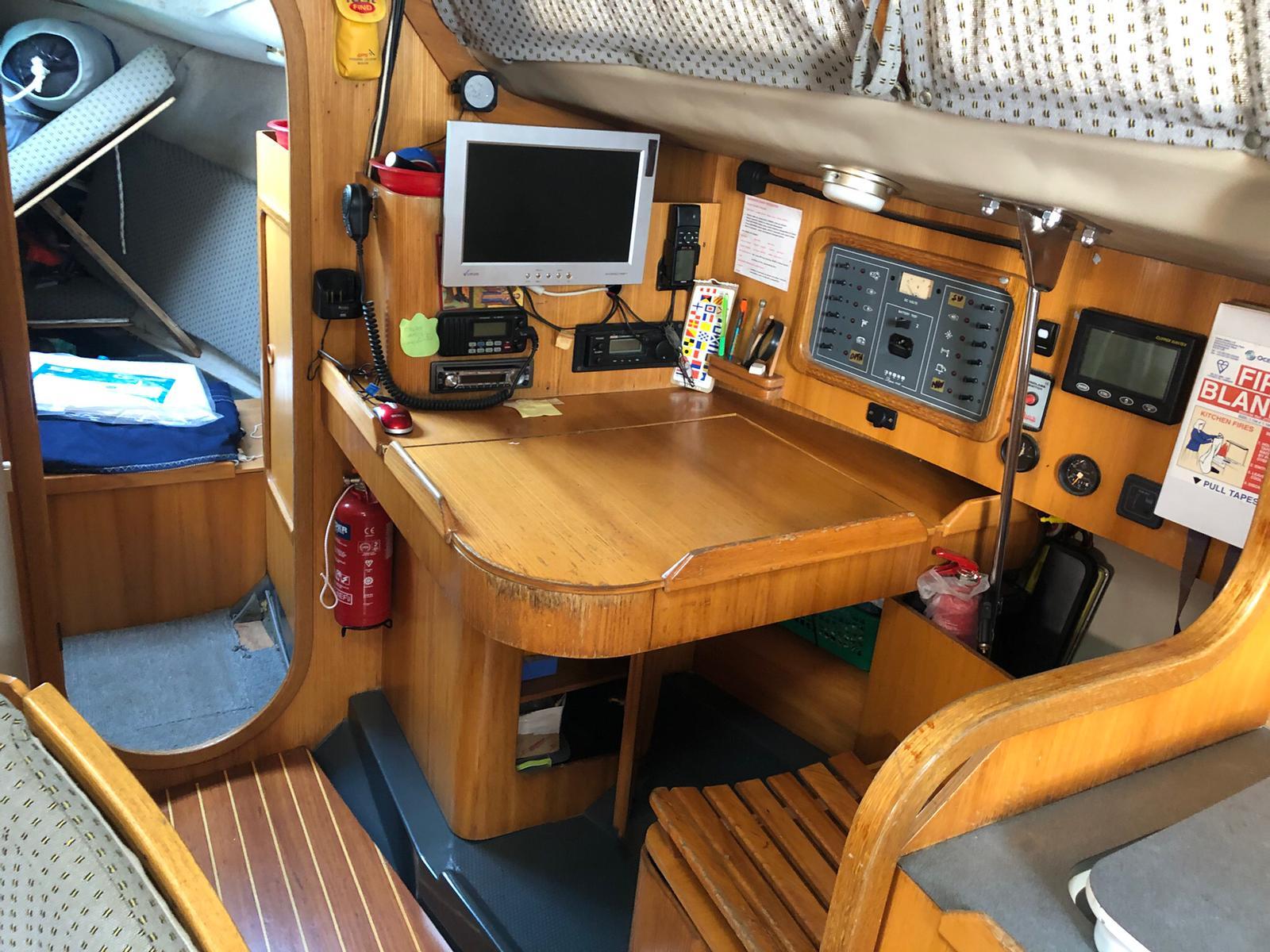 1989 Feeling 346 Cruiser for sale YachtWorld