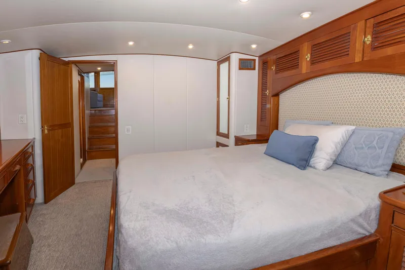 Brown Eyed Girl Yacht Photos Pics 