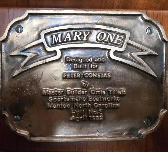 Brown Eyed Girl Yacht Photos Pics 