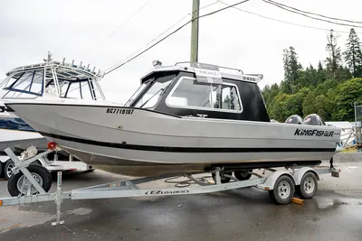 KingFisher 2425 Escape HT