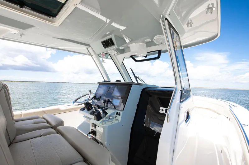 Plan B Yacht Photos Pics 