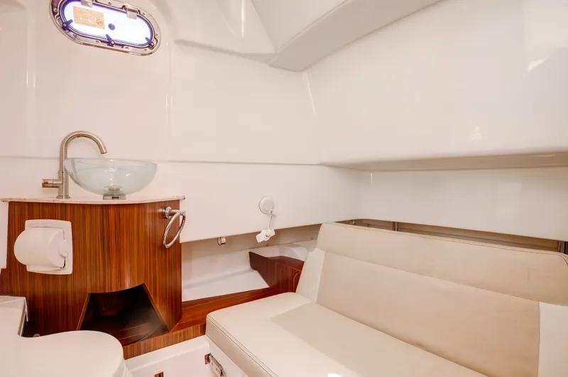 Plan B Yacht Photos Pics 