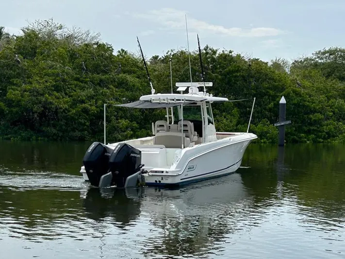 Casa - 2020 Boston Whaler 330 Or @ Vallarta Yacht Photos Pics 