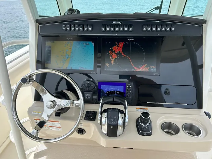 Casa - 2020 Boston Whaler 330 Or @ Vallarta Yacht Photos Pics 