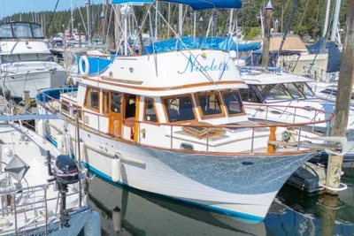 Grand Mariner 36 Tri-Cabin Trawler