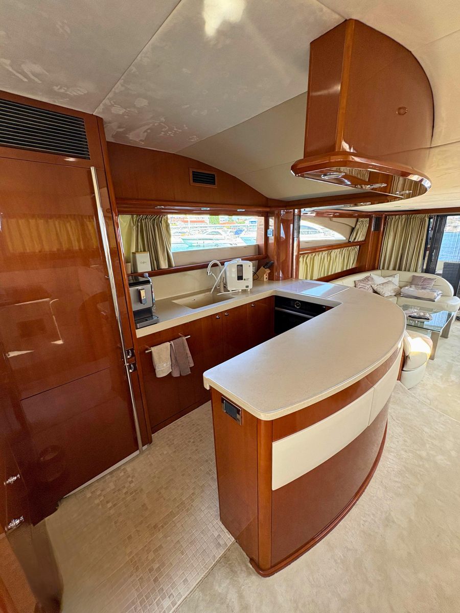 2007 Princess 70 