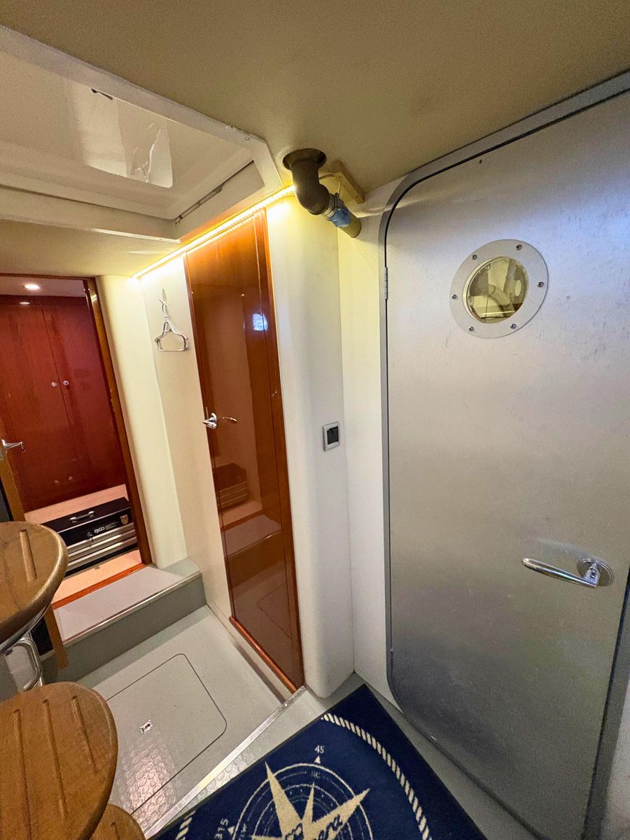 2007 Princess 70 