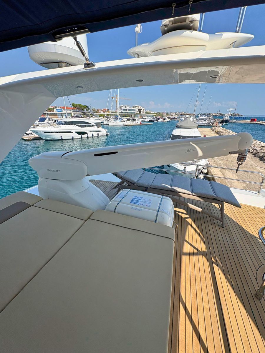 2007 Princess 70 